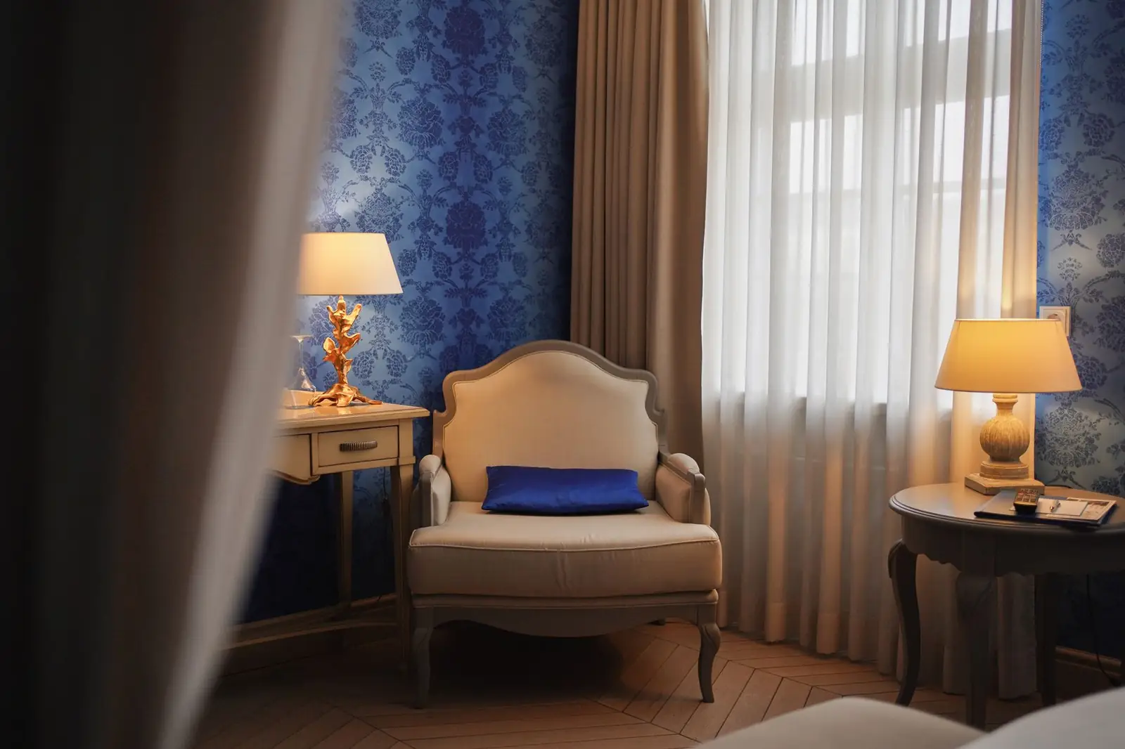 Valquessanobleinn  interior detail